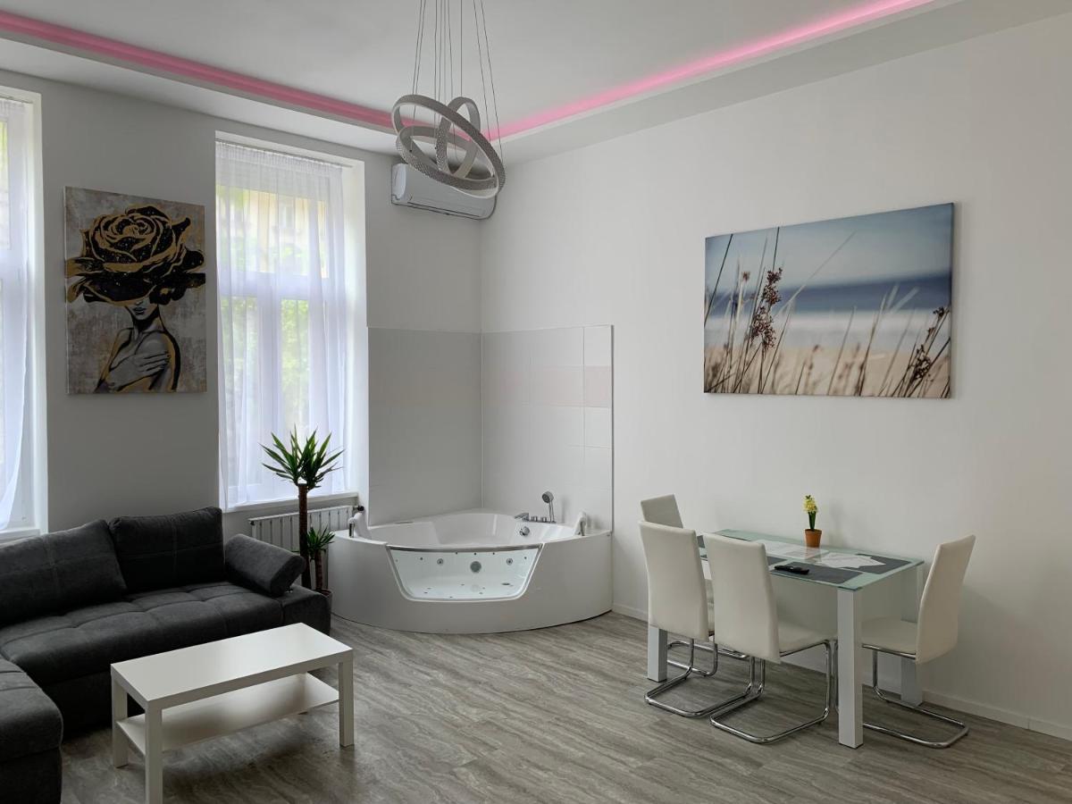 Luxury Apartment In The Central ブダペスト エクステリア 写真